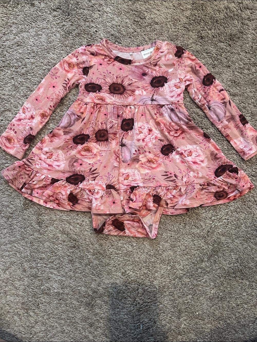Posh Peanut 12-18mo Long-Sleeve Bodysuit Twirl